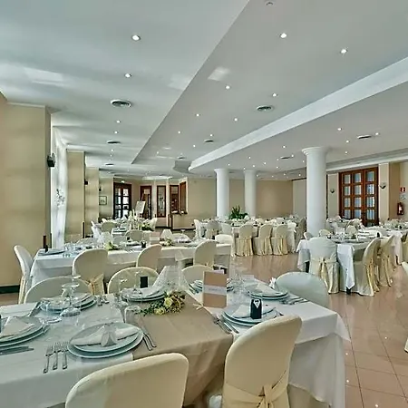 Serenella 酒店