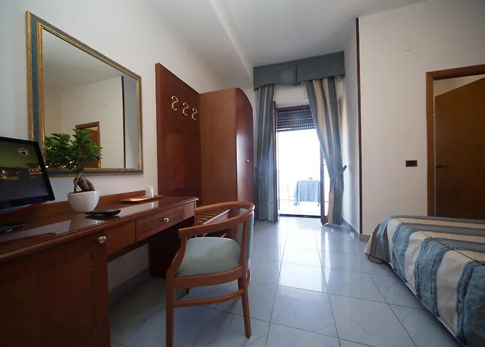 Hotel Serenella 3*